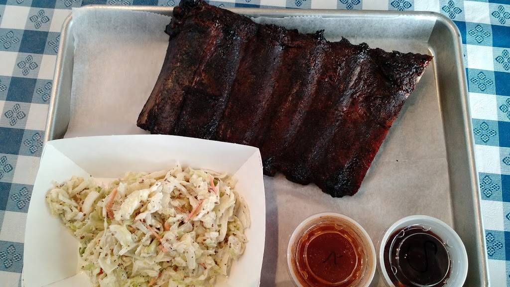 The Butchers Smokehouse | restaurant | 115 State Rd 46 E, Bloomington, IN 47408, USA | 8123366328 OR +1 812-336-6328