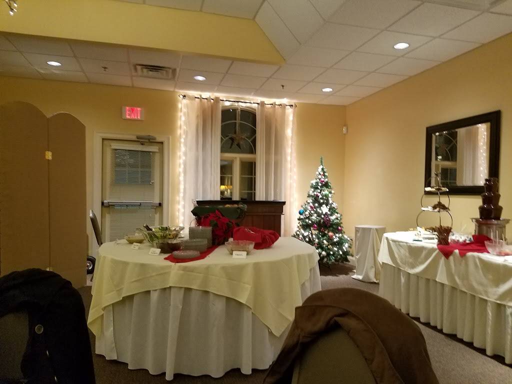 Tuckers | restaurant | 625 College Hwy, Southwick, MA 01077, USA | 4135690120 OR +1 413-569-0120