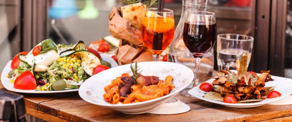 Casa Nostra | restaurant | 835 Vanderbilt Beach Rd, Naples, FL 34108, USA | 2395968010 OR +1 239-596-8010