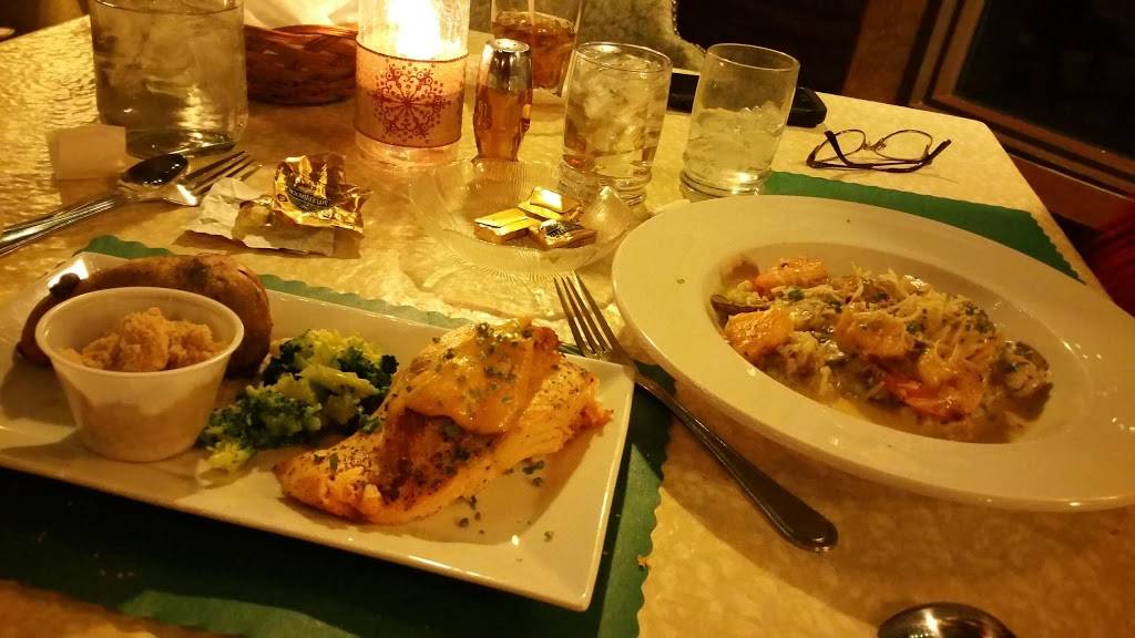 Northbrook Golf & Grill | restaurant | 407 Northbrook Rd, Luxemburg, WI 54217, USA | 9208452383 OR +1 920-845-2383