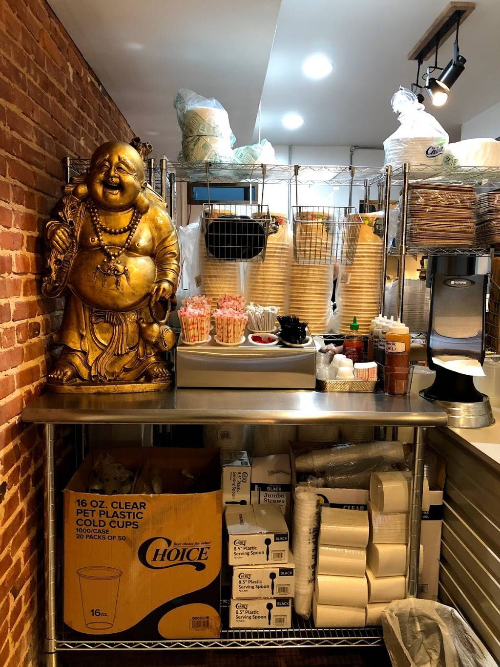 Manvspho | restaurant | 3133 Eastern Ave, Baltimore, MD 21224, USA | 4103148345 OR +1 410-314-8345