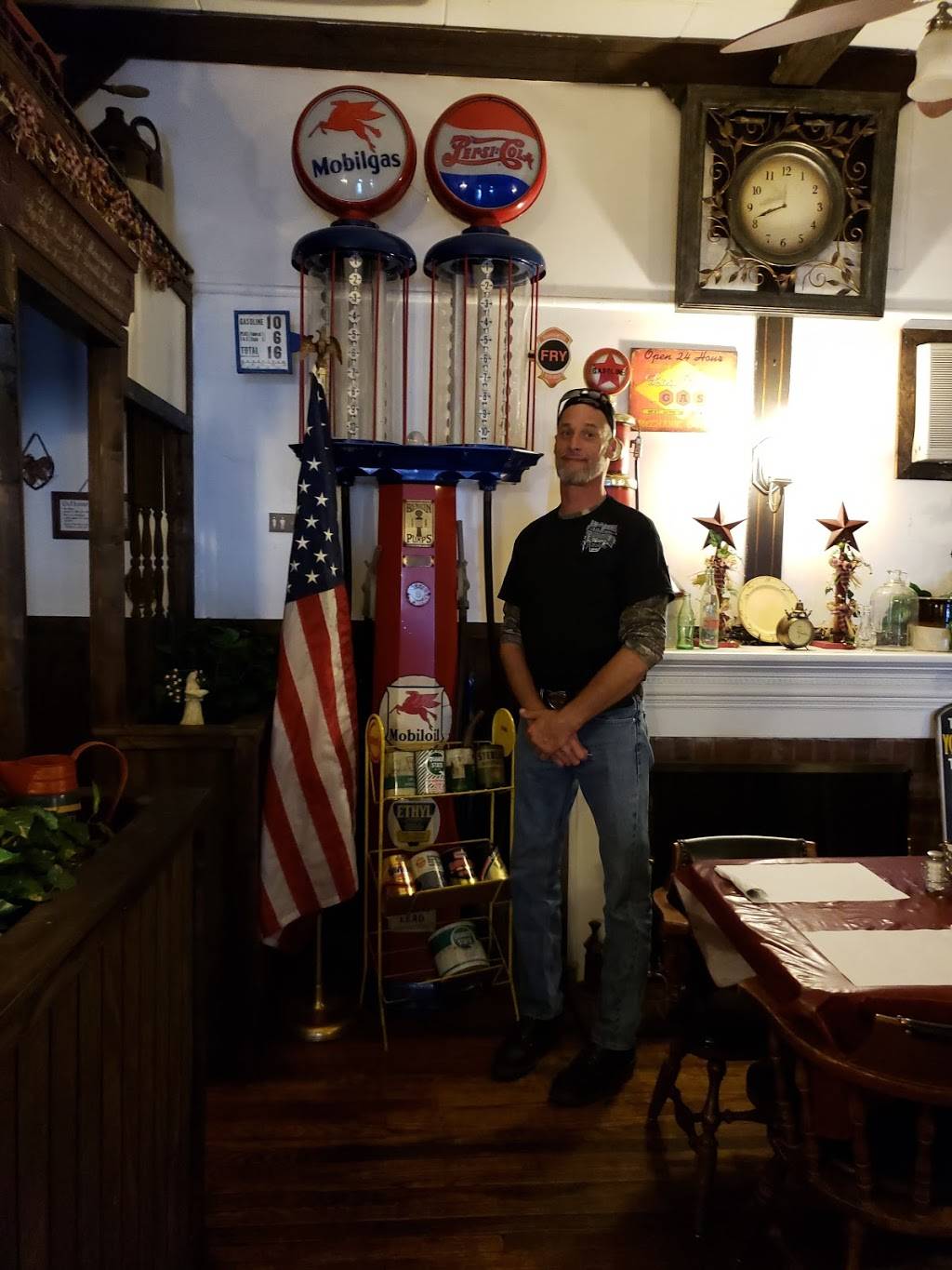 New Florence Family Restaurant | restaurant | 182 Ligonier St, New Florence, PA 15944, USA | 7242352511 OR +1 724-235-2511