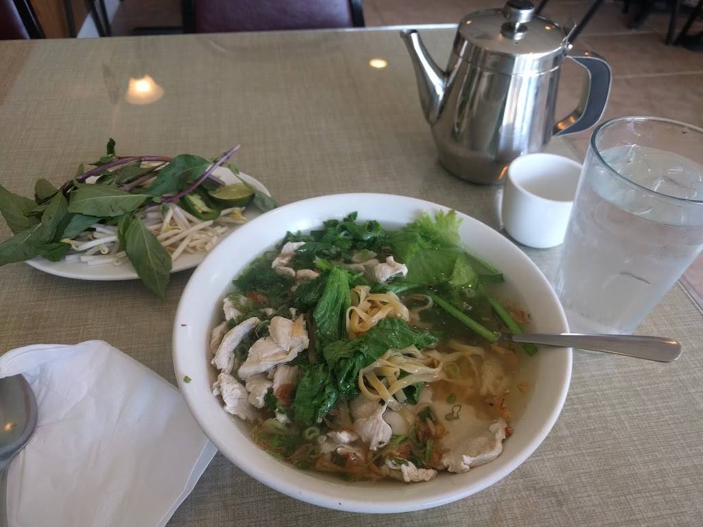 Saigon Flavor | restaurant | 980 Main St, East Hartford, CT 06108, USA | 8605284100 OR +1 860-528-4100