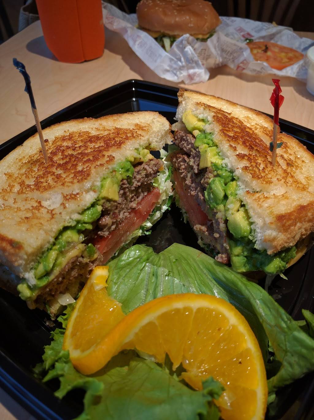 The Habit Burger Grill | meal takeaway | 2350 W Vineyard Ave, Oxnard, CA 93030, USA | 8059819919 OR +1 805-981-9919