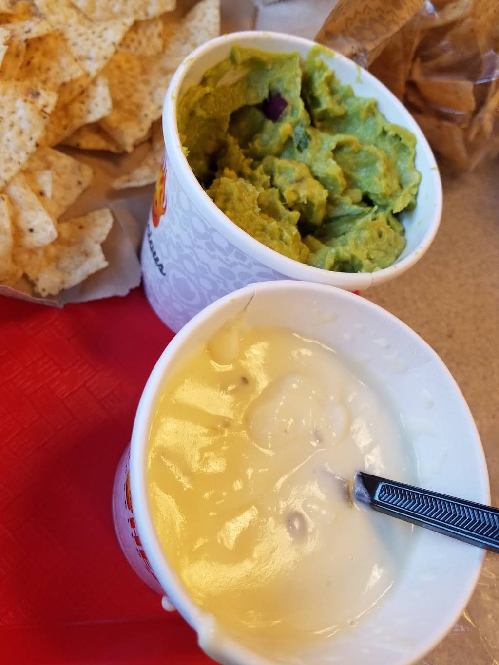 Hot Head Burritos | restaurant | 1704 S Main St, Bellefontaine, OH 43311, USA | 9372105765 OR +1 937-210-5765