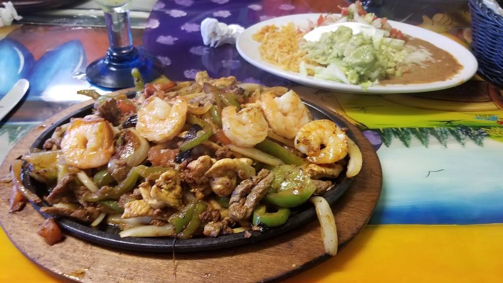 El Sombrero | restaurant | 1414 Eastern Ave, Plymouth, WI 53073, USA | 9208930001 OR +1 920-893-0001