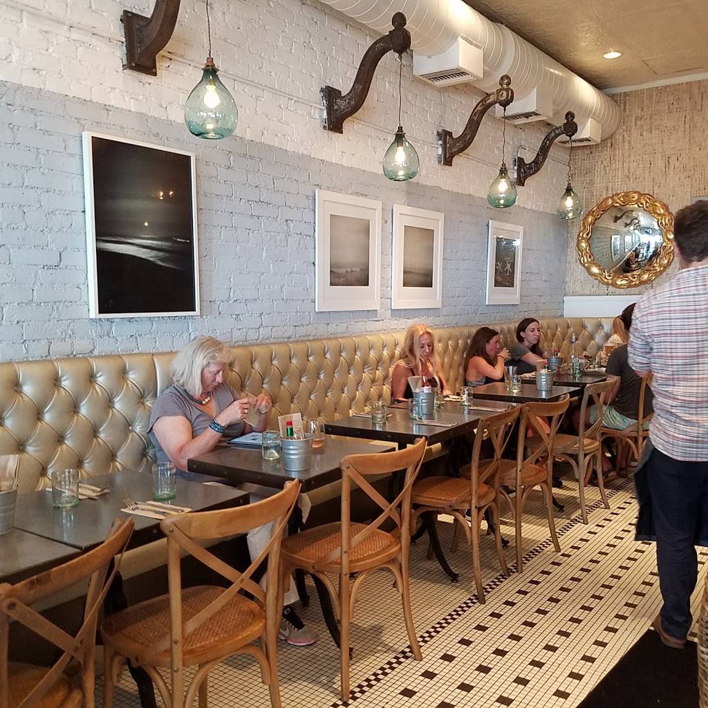 Blue Plate Oysterette | restaurant | 1355 Ocean Ave, Santa Monica, CA 90401, USA | 3105763474 OR +1 310-576-3474