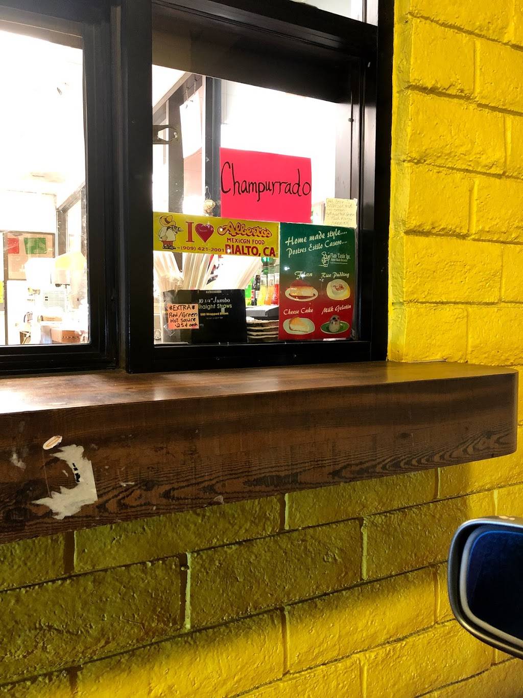 Albertos Mexican Food | restaurant | 1169 N Riverside Ave, Rialto, CA 92376, USA | 9094212001 OR +1 909-421-2001