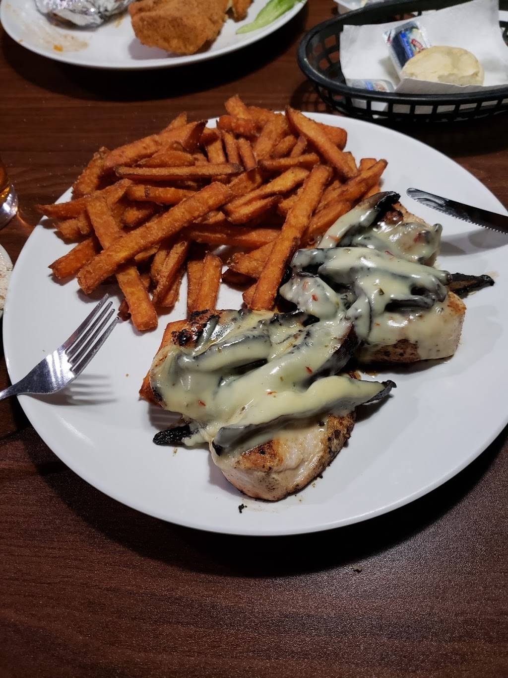 The Original Roadhouse | restaurant | 333 W Main St, East Palestine, OH 44413, USA | 3308865077 OR +1 330-886-5077