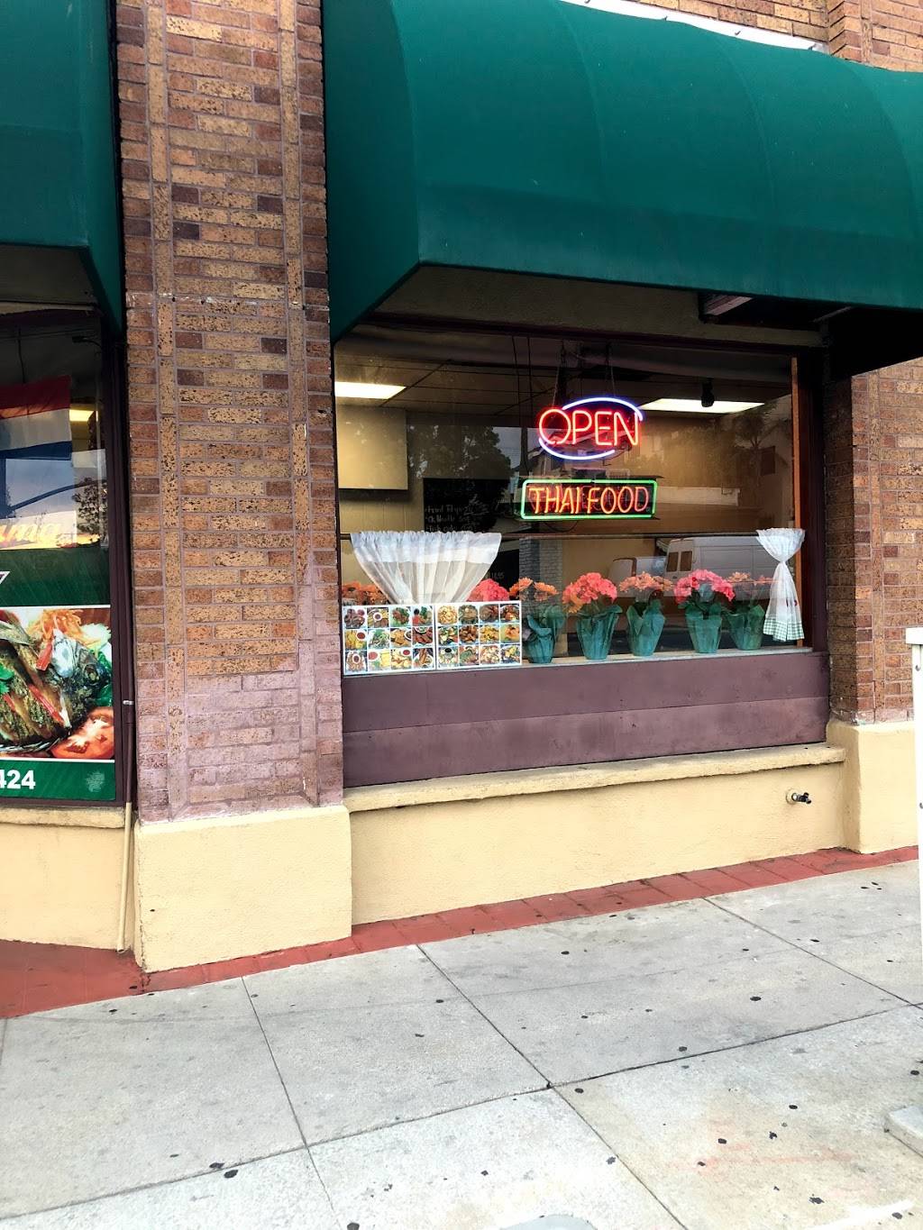 Thai Rama Restaurant | restaurant | 1100 N Pacific Ave, Glendale, CA 91202, USA | 8185458023 OR +1 818-545-8023