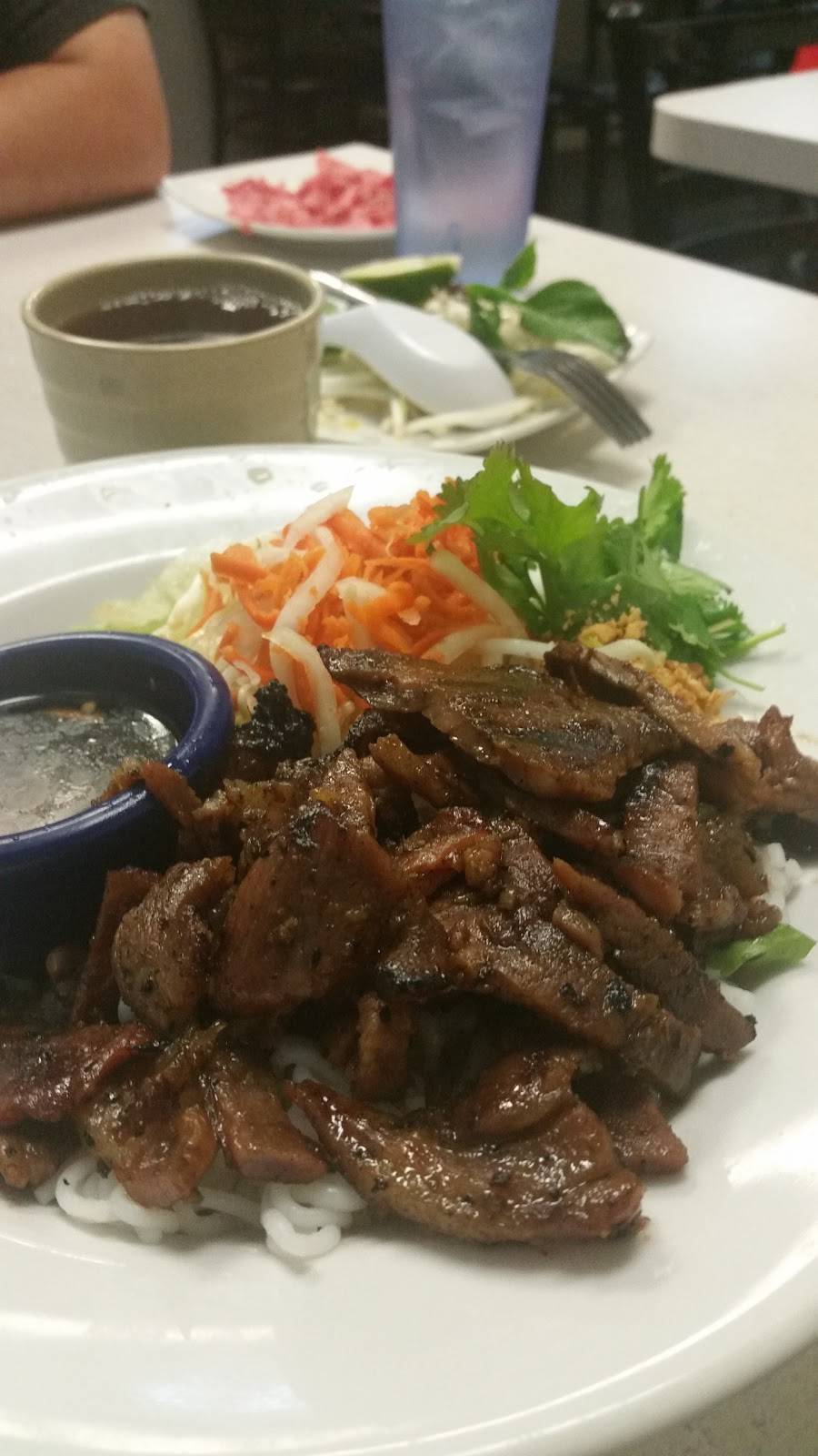 Wayside Noodles | restaurant | 3551 Truxel Rd, Sacramento, CA 95834, USA | 9162859611 OR +1 916-285-9611