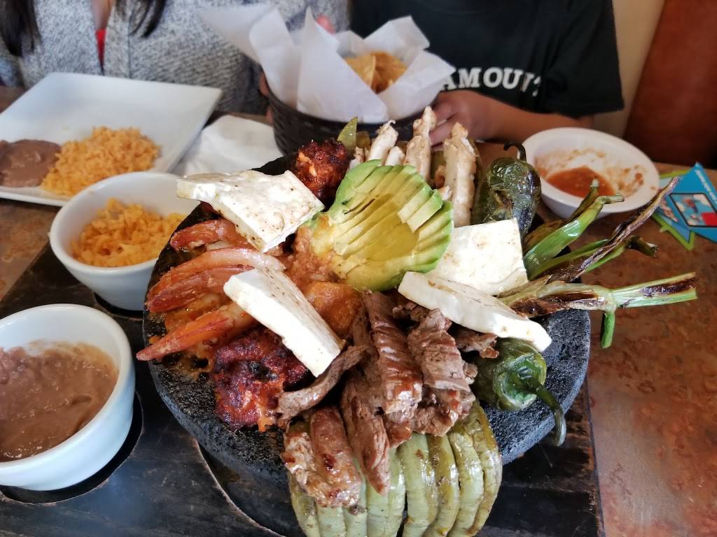 Antojitos Mexicanos Restaurant | restaurant | 15526 Paramount Blvd, Paramount, CA 90723, USA | 5627125992 OR +1 562-712-5992