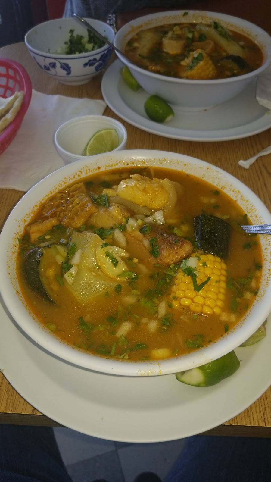 El Guanaco Restaurant | restaurant | 5656 Santa Monica Blvd, Los Angeles, CA 90038, USA | 3234612636 OR +1 323-461-2636