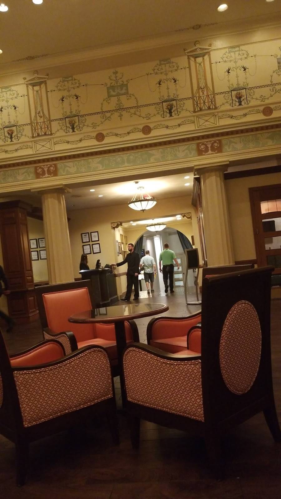 Marchands Bar & Grill | restaurant | 501 5th Ave NE, St. Petersburg, FL 33701, USA | 7278248072 OR +1 727-824-8072