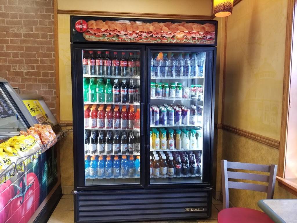 Subway | restaurant | 112 W Main St, Berryville, VA 22611, USA | 5409550033 OR +1 540-955-0033