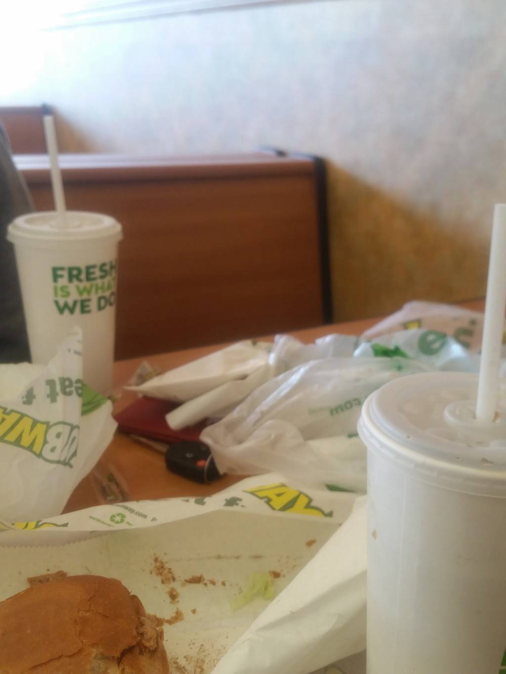 Subway Restaurants | restaurant | 82 N Eastwood Dr, Woodstock, IL 60098, USA | 8153387827 OR +1 815-338-7827