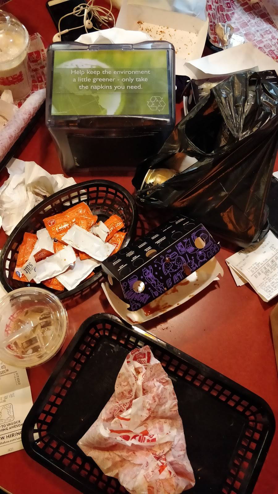 Jack in the Box | restaurant | 700 W Division St, Arlington, TX 76012, USA | 8175836430 OR +1 817-583-6430