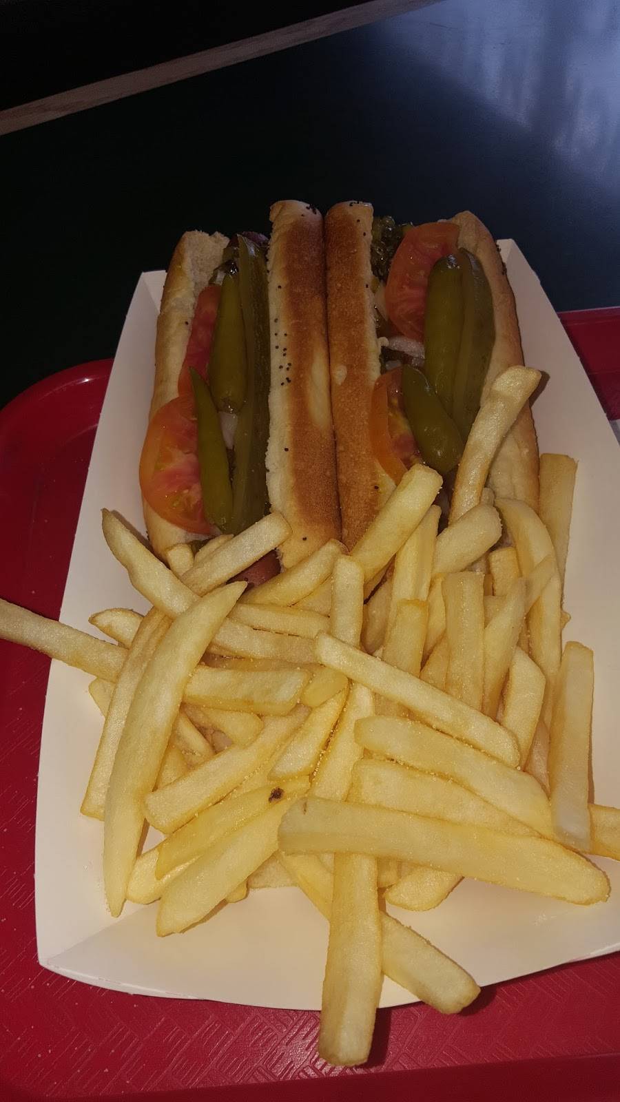 Chicago Hot Dog & Shrimp | restaurant | 603 S Illinois Ave, Carbondale, IL 62901, USA | 6185495707 OR +1 618-549-5707