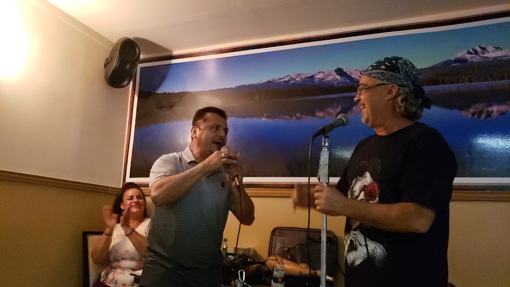 Los Martin Cafeteria | restaurant | 1636 W 33rd Pl, Hialeah, FL 33012, USA | 3058251011 OR +1 305-825-1011