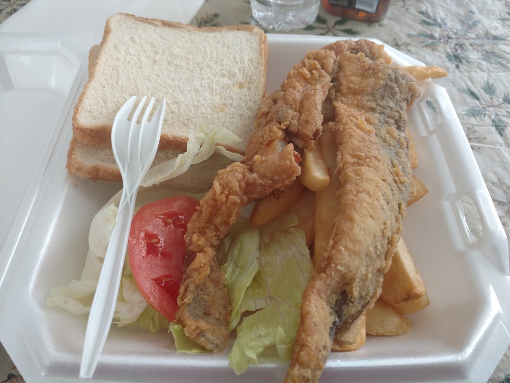 Daves Carry-Out | meal takeaway | 42 Morris St # C, Charleston, SC 29403, USA | 8435777943 OR +1 843-577-7943