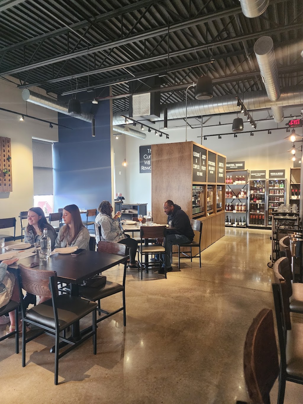 Versi Vino | restaurant | 461 NJ-38, Maple Shade, NJ 08052, USA | 8563202812 OR +1 856-320-2812