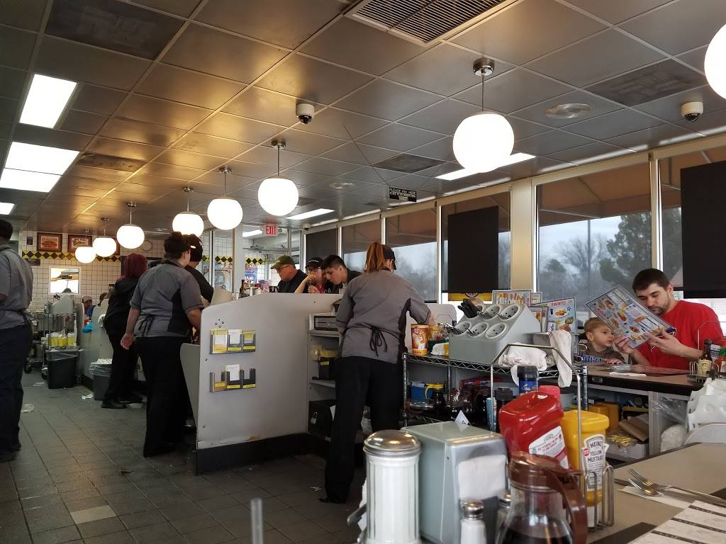 Waffle House | restaurant | 10910 W 75th St, Shawnee, KS 66214, USA | 9132683104 OR +1 913-268-3104