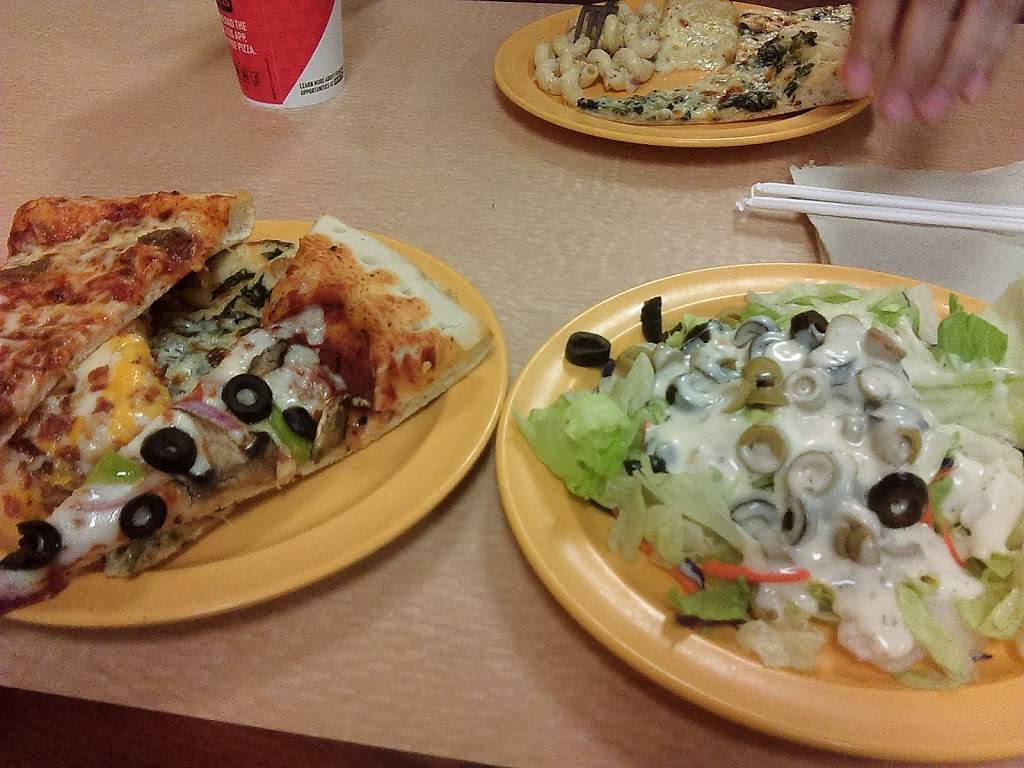 Cicis | restaurant | 1455 Austin Hwy Ste 110, San Antonio, TX 78209, USA | 2109306666 OR +1 210-930-6666