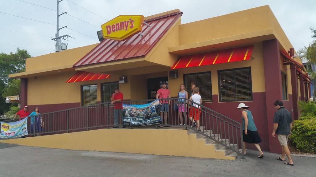 Dennys | restaurant | 97630 Overseas Hwy, Key Largo, FL 33037, USA | 3054402023 OR +1 305-440-2023