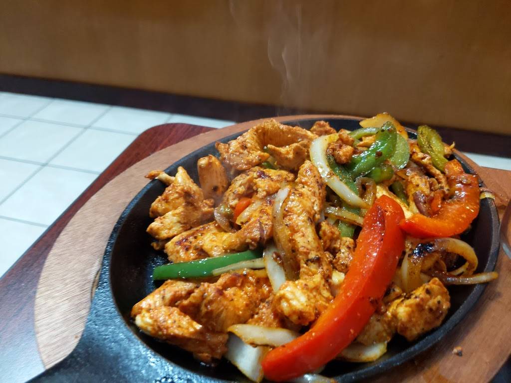 Taqueria Los Comales Lombard | restaurant | 719 E Roosevelt Rd, Lombard, IL 60148, USA | 6306561989 OR +1 630-656-1989