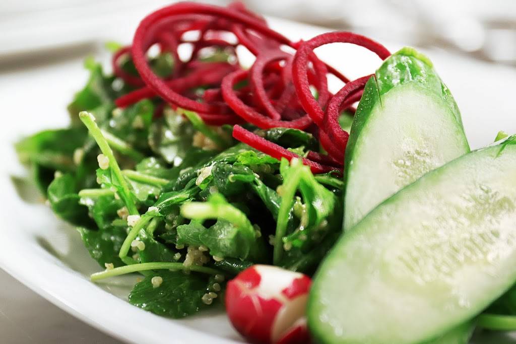 La Folie Resto Bar - Grill Steak Pizza Vegetarian - Resto Famili | restaurant | 235 Rue Principale, Saint-Sauveur, QC J0R 1R0, Canada | 4507441235 OR +1 450-744-1235