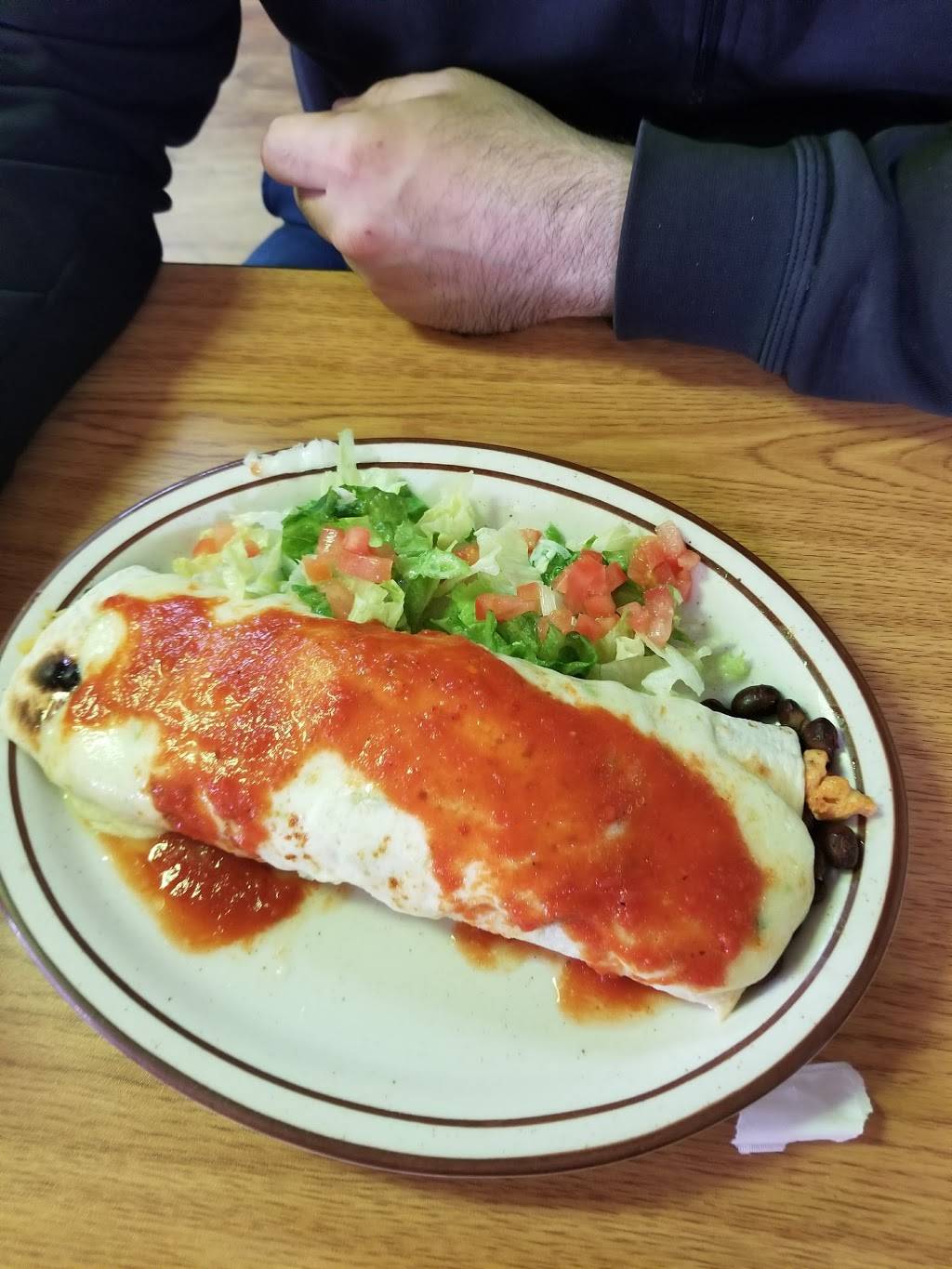 Franciscos Salvadoreño Restaurant | restaurant | 100 E Broad St, Bethlehem, PA 18018, USA | 6108663556 OR +1 610-866-3556