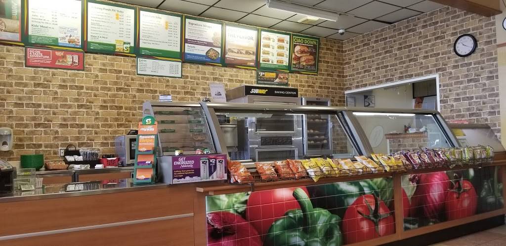 Subway Restaurants | restaurant | 27736 1/2 Tomball Pkwy Space #14, Tomball, TX 77375, USA | 2815167229 OR +1 281-516-7229