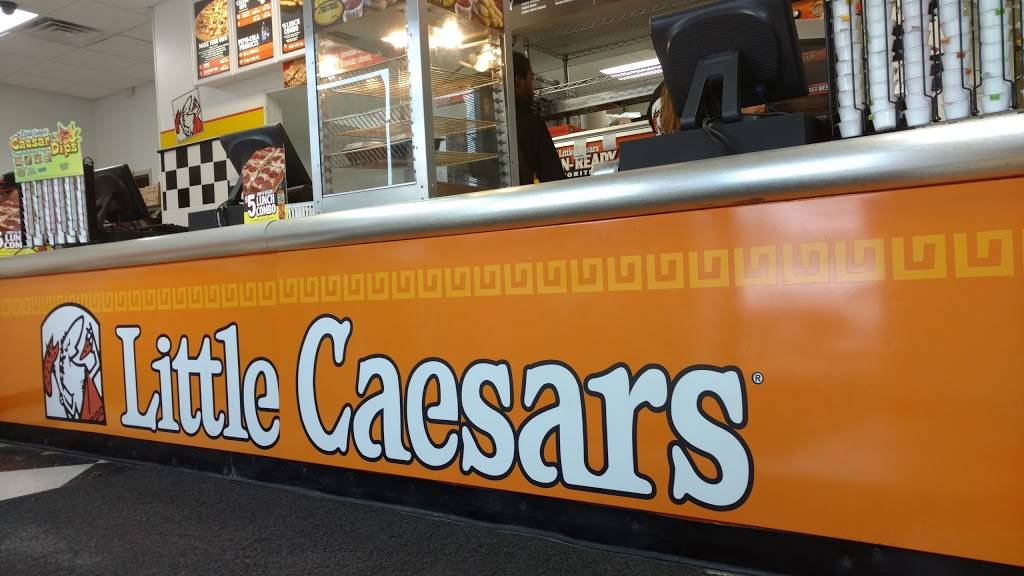 Little Caesars Pizza | meal takeaway | 1121 S Park Ave, Herrin, IL 62948, USA | 6189889888 OR +1 618-988-9888