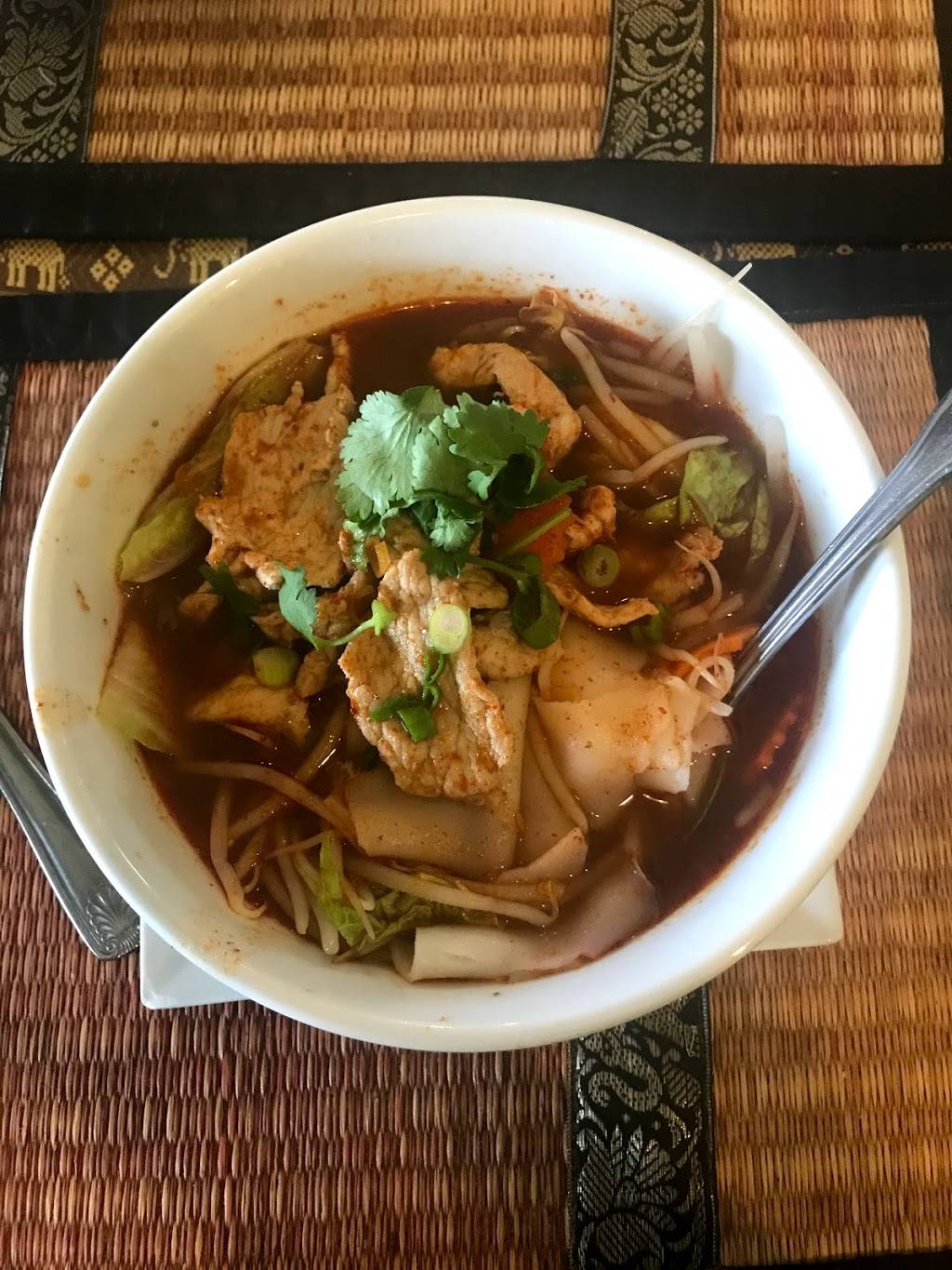 Som Siam East Thai Restaurant | restaurant | 45 Mill Rock Rd E, Old Saybrook, CT 06475, USA | 8603885400 OR +1 860-388-5400