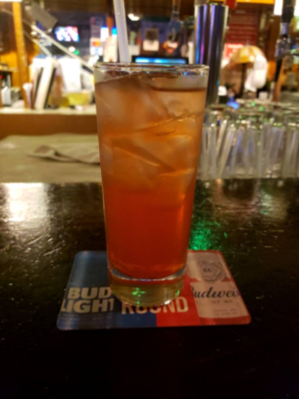 The Snug | restaurant | 4108 W Magnolia Blvd, Burbank, CA 91505, USA | 8185570018 OR +1 818-557-0018