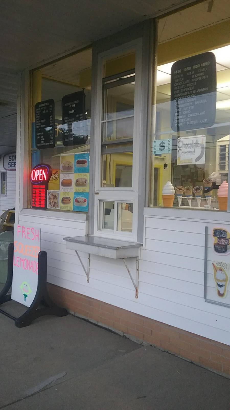 Cruisin Coneheads | meal takeaway | 3266 N Ridge Rd, Perry, OH 44081, USA | 4402590038 OR +1 440-259-0038