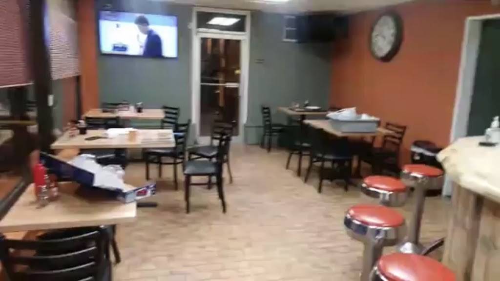 Wingz & Wafflez | restaurant | 74 Island Pond Rd, Springfield, MA 01118, USA | 4134176292 OR +1 413-417-6292