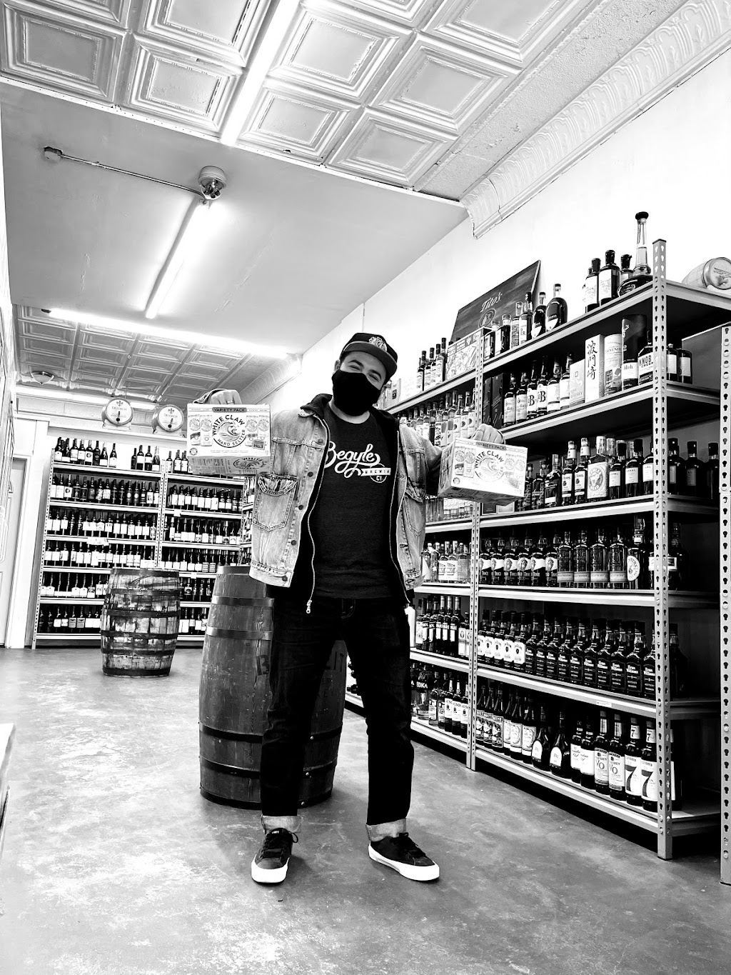 Pellys Liquors | meal takeaway | 3421 N Lincoln Ave, Chicago, IL 60657, USA | 7738570365 OR +1 773-857-0365