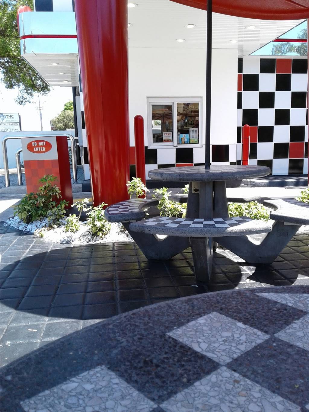 Checkers | restaurant | 2820 W Dr Martin Luther King Jr Blvd, Tampa, FL 33607, USA | 8138720780 OR +1 813-872-0780