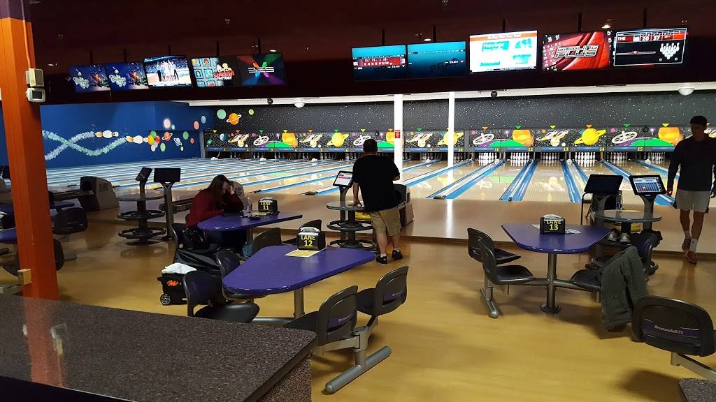 Wilsonville Lanes | restaurant | 29040 Town Center Loop E #a, Wilsonville, OR 97070, USA | 5036822346 OR +1 503-682-2346