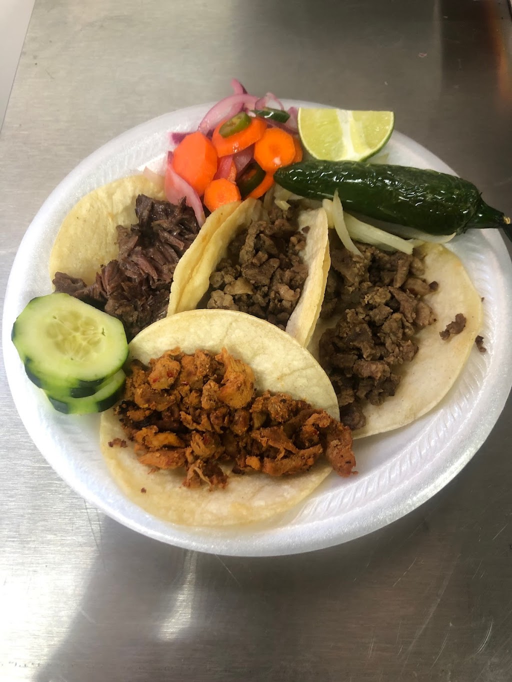 Mexicán Food El Crucero | restaurant | 3937 N O St, Fort Smith, AR 72904, USA | 4792218372 OR +1 479-221-8372