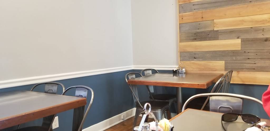 Eggxactly Breakfast & Deli | restaurant | 1248 Marlin Rd, Memphis, TN 38116, USA | 9017297598 OR +1 901-729-7598