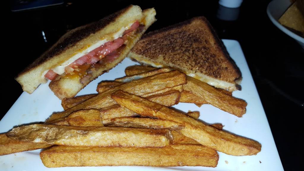 The Flat | restaurant | 1606 Woodruff Rd, Greenville, SC 29607, USA | 8645201522 OR +1 864-520-1522