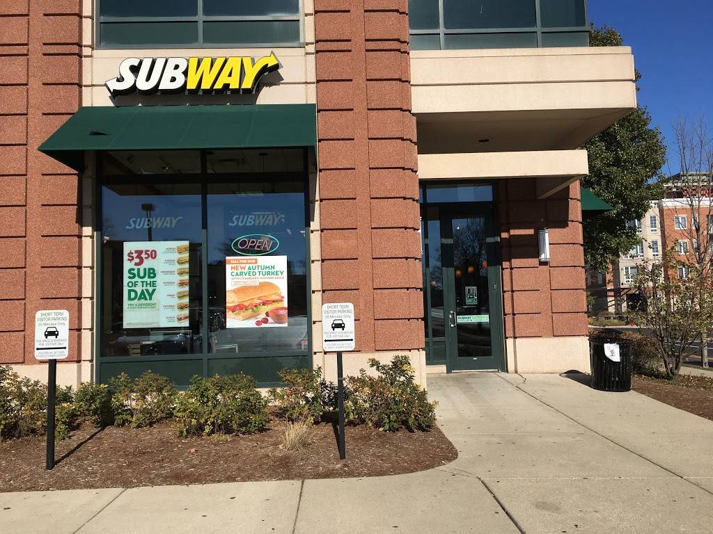 Subway Restaurants | restaurant | 220 N Smith St, Palatine, IL 60067, USA | 8473581313 OR +1 847-358-1313