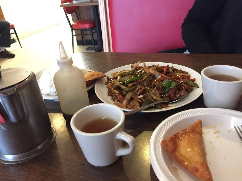 Wing Hing Restaurant | restaurant | 255 E Irving Park Rd, Roselle, IL 60172, USA | 6305295620 OR +1 630-529-5620