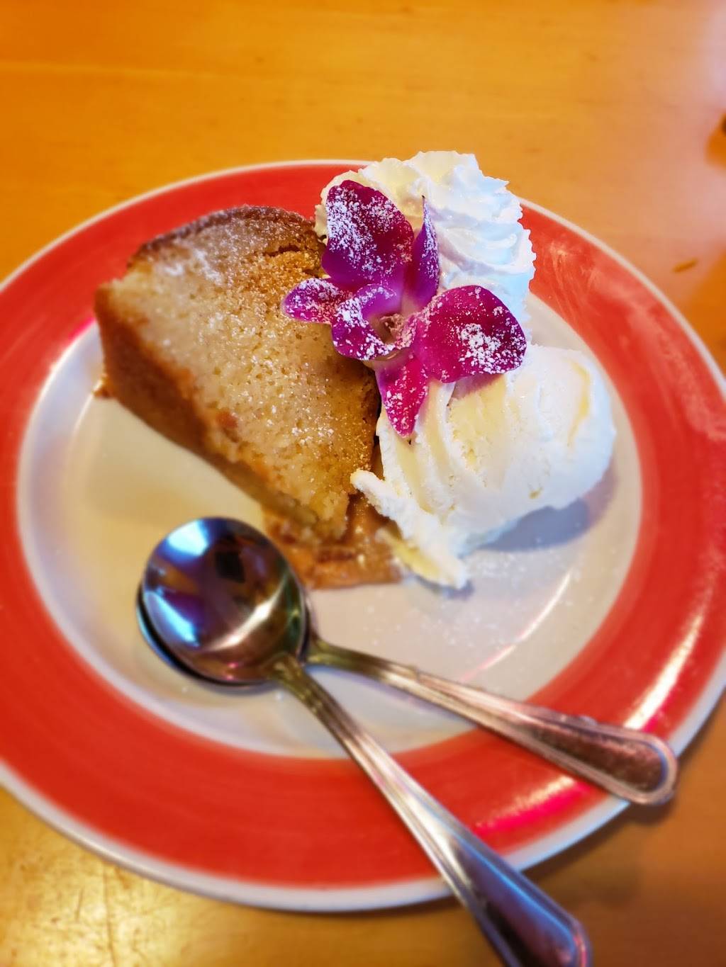 The Blue-Eyed Crab Caribbean Grill & Rum Bar | restaurant | 170 Water St, Plymouth, MA 02360, USA | 5087476776 OR +1 508-747-6776