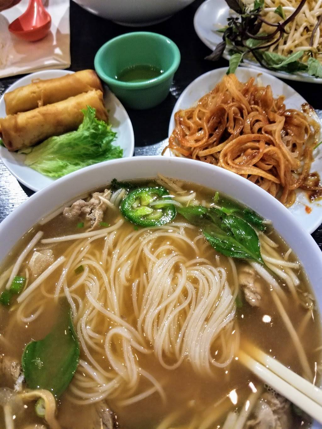 Pho Season | restaurant | 2222 Foothill Blvd Suit B, La Cañada Flintridge, CA 91011, USA | 8182490001 OR +1 818-249-0001