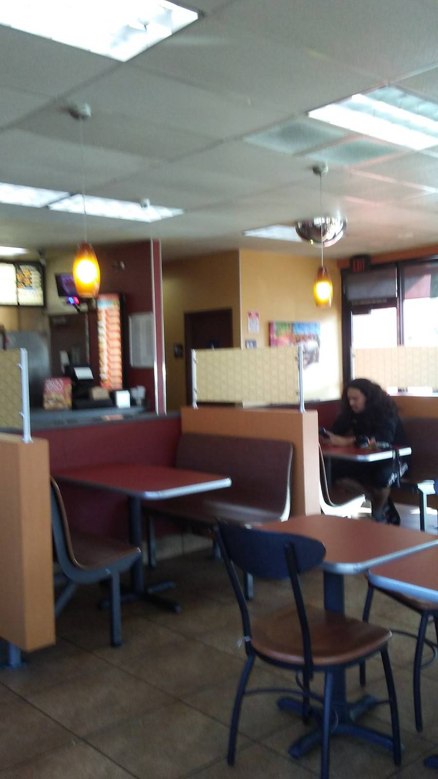 Jack in the Box | restaurant | 319 E Albertoni St, Carson, CA 90746, USA | 3102170882 OR +1 310-217-0882