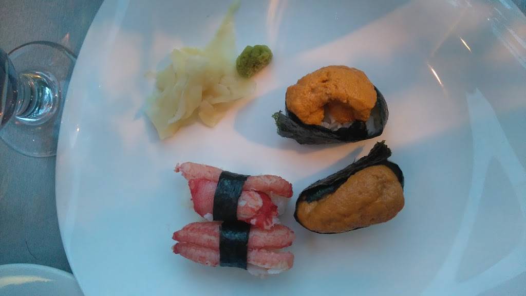 Restaurant Mikado Monkland | restaurant | 5515 Av de Monkland, Montréal, QC H4A 1C8, Canada | 5143693659 OR +1 514-369-3659