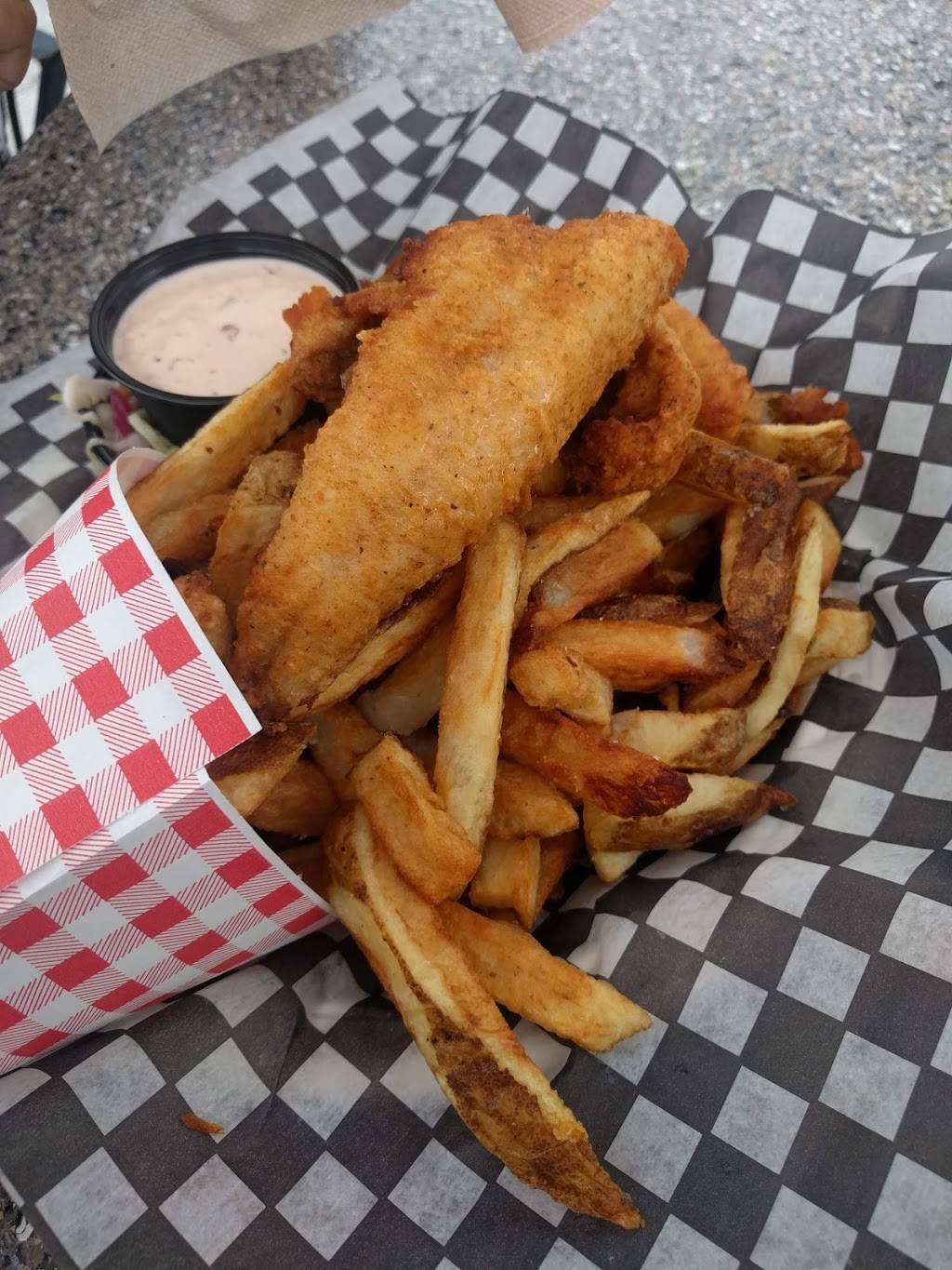 Birdies Perch | meal takeaway | 625 Point Pelee Dr, Leamington, ON N8H 3V4, Canada | 5195517043 OR +1 519-551-7043